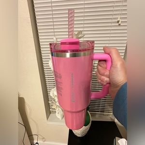 STANLEY x Starbucks 2024 Winter Pink 40 oz Limited Edition